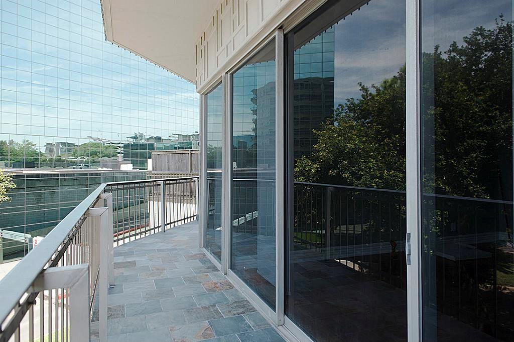 5050 Woodway Drive #2A, Houston, Texas image 23