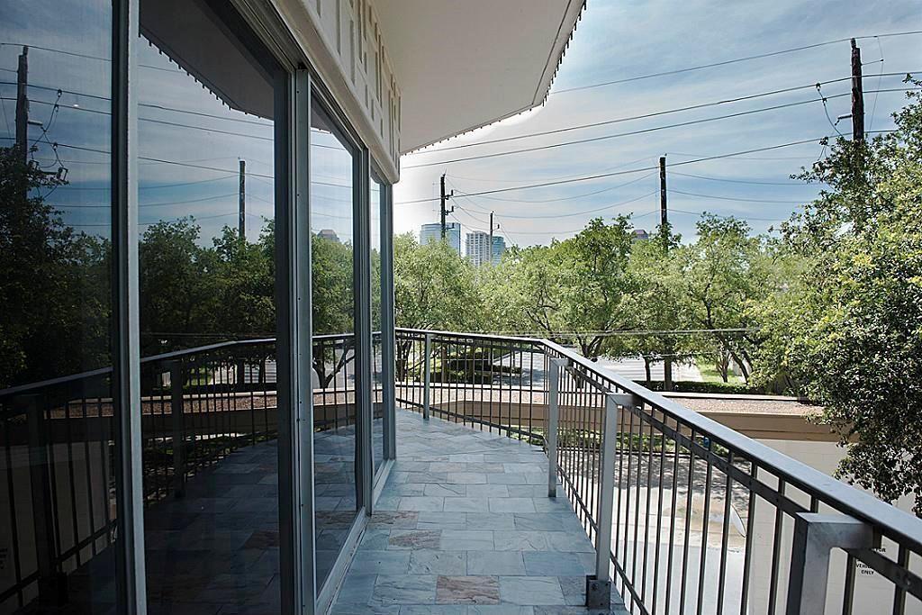 5050 Woodway Drive #2A, Houston, Texas image 22
