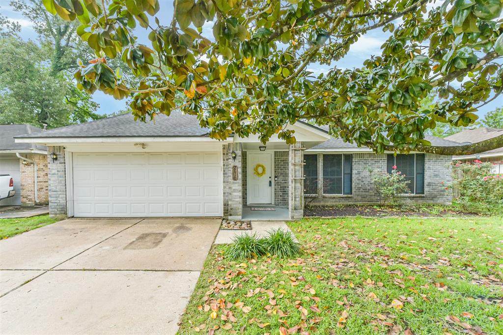 2610 Sherwood Hollow Lane, Kingwood, Texas image 1