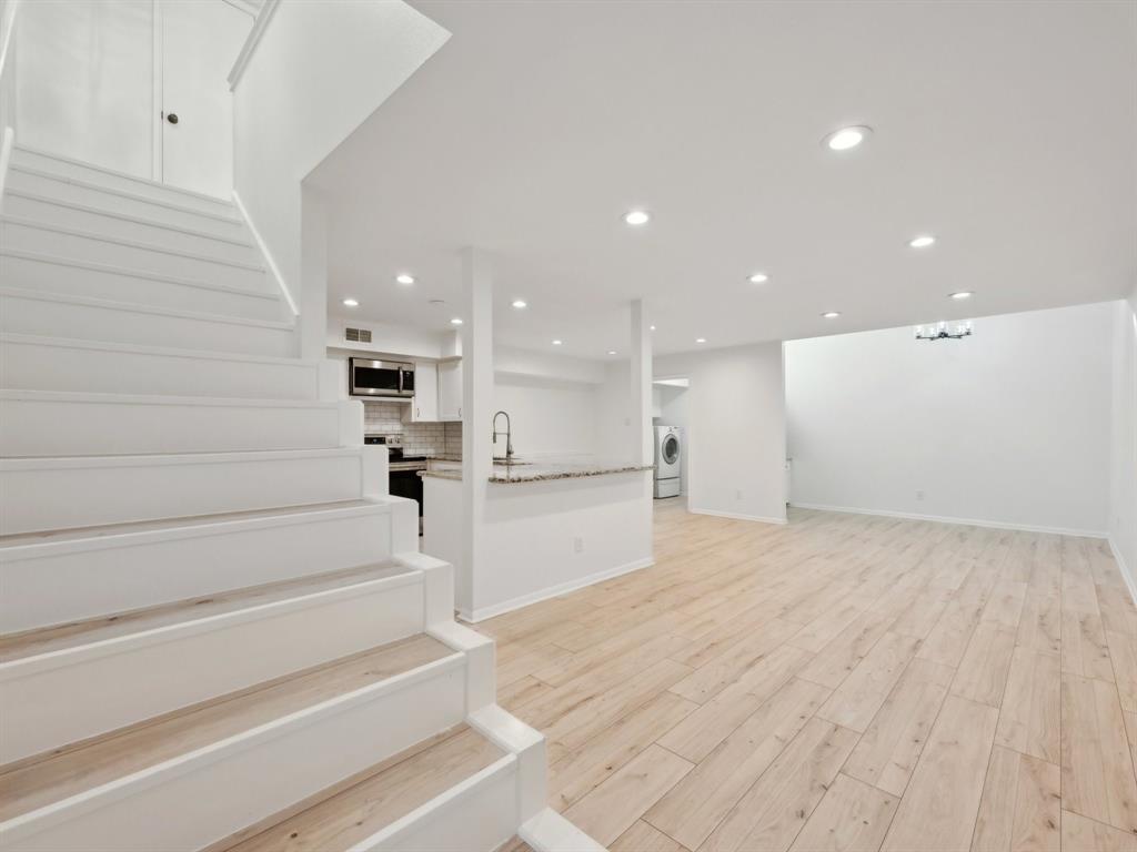1812 Saxony Lane, Houston, Texas image 11