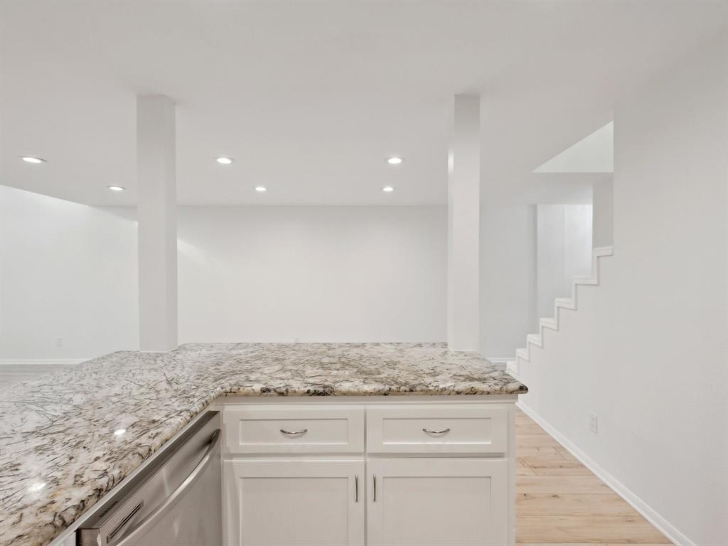 1812 Saxony Lane, Houston, Texas image 15