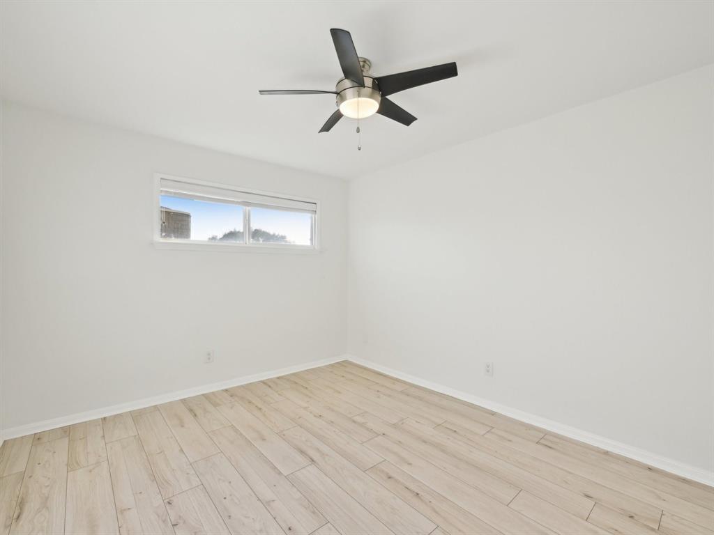 1812 Saxony Lane, Houston, Texas image 28