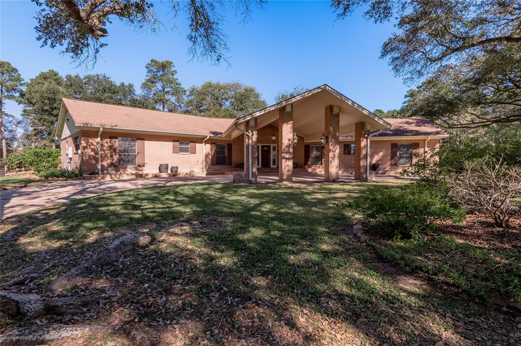 22 Timberwilde Dr, Huntsville, Texas image 3
