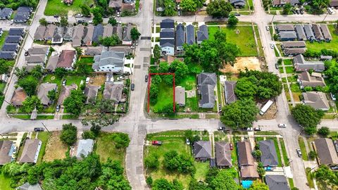 MLS: 29355446