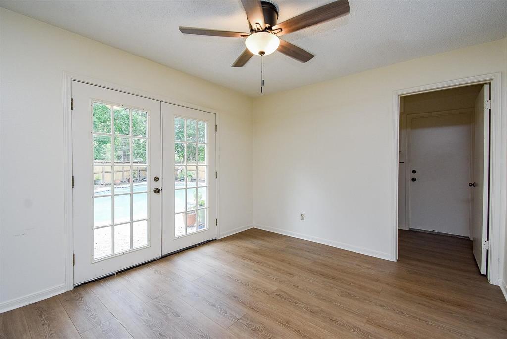 4002 Greenbriar Drive, Missouri City, Texas image 5