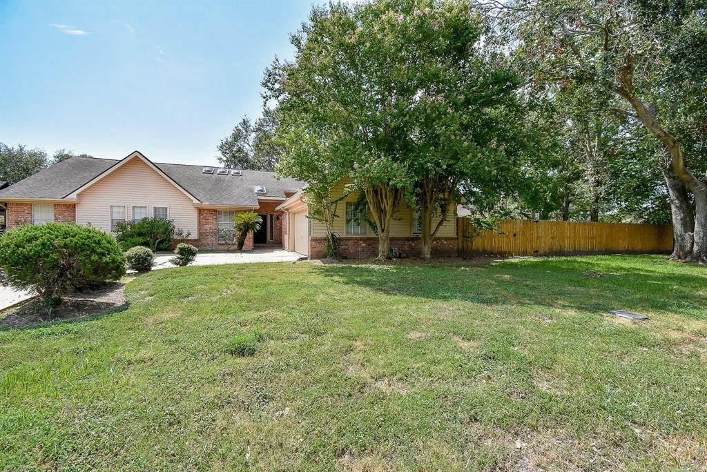4002 Greenbriar Drive, Missouri City, Texas image 15