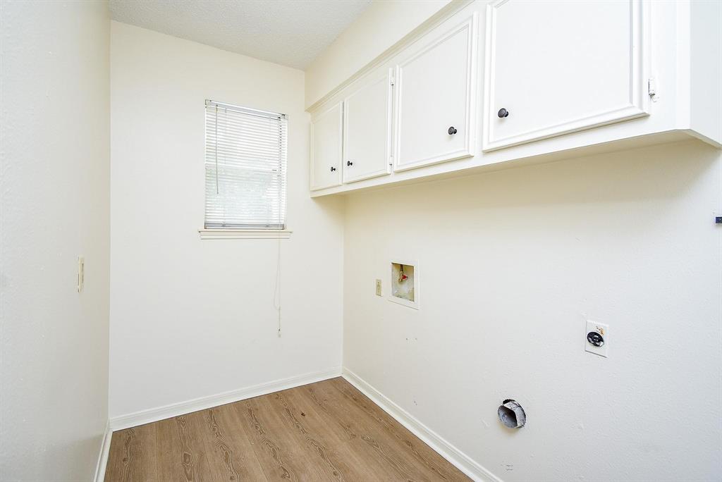 4002 Greenbriar Drive, Missouri City, Texas image 22