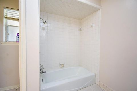 listing image 30