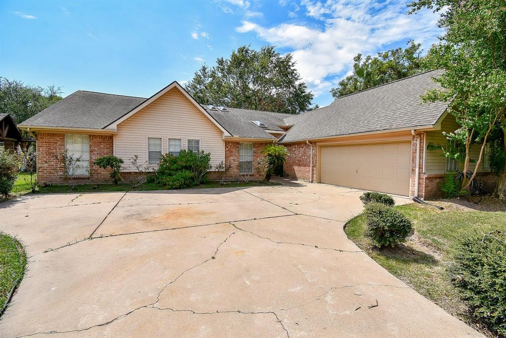 4002 Greenbriar Drive, Missouri City, Texas image 14