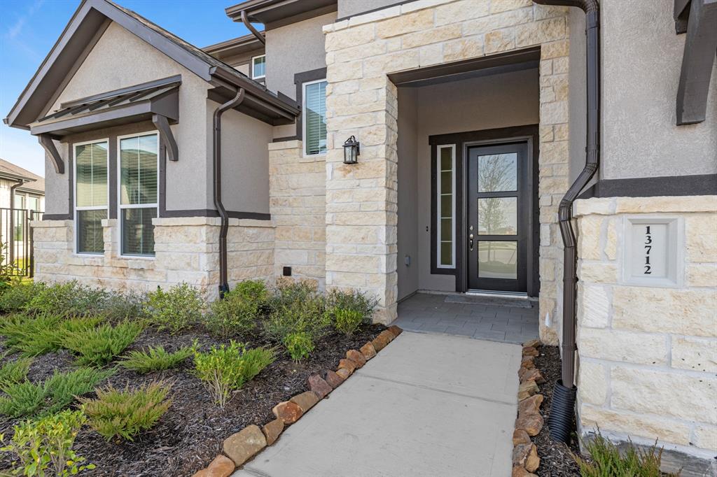 property-search 1 2902 Arbor Edge Xing