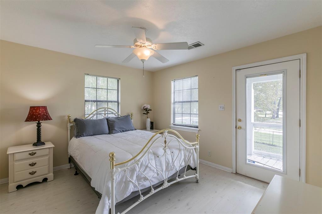 360 S Lakeside Drive, Huntsville, Texas image 20