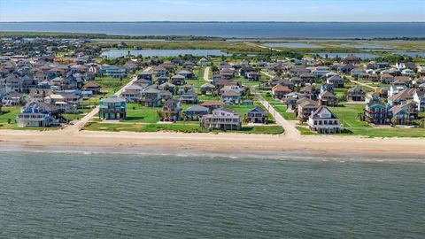 A home in Crystal Beach