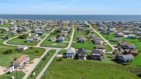 A home in Crystal Beach