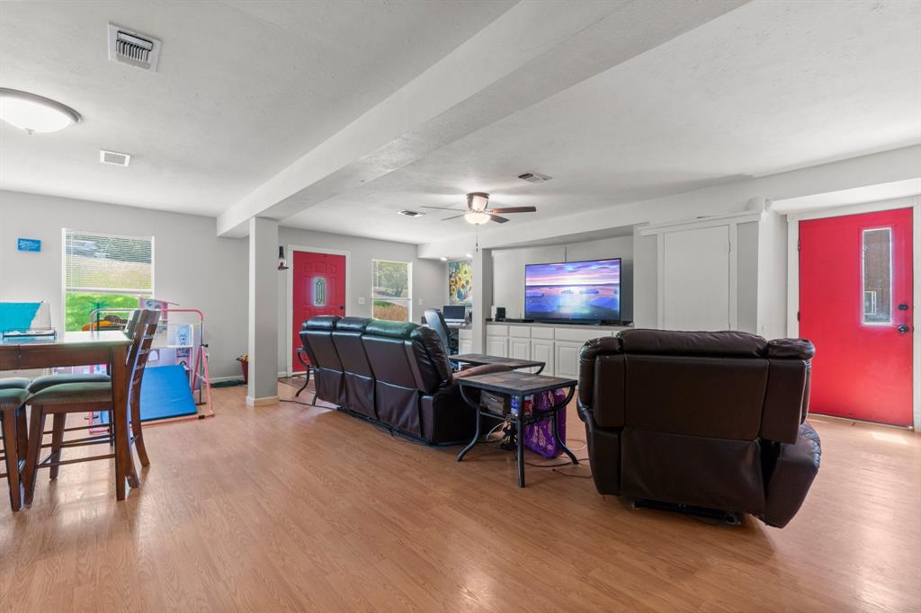 50 White Oak St St, Point Blank, Texas image 33