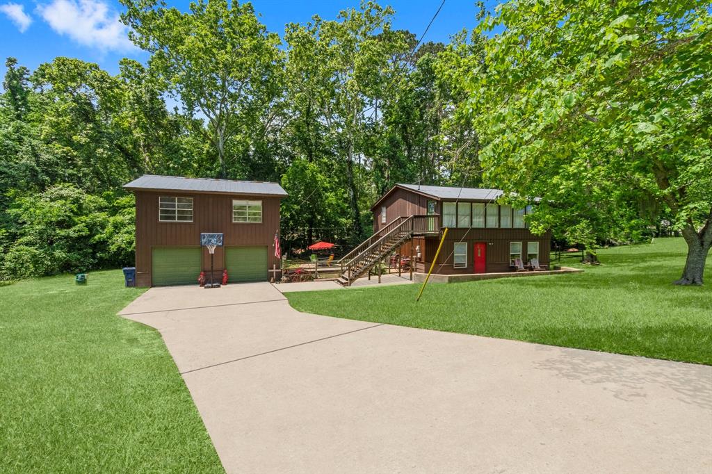50 White Oak St St, Point Blank, Texas image 1