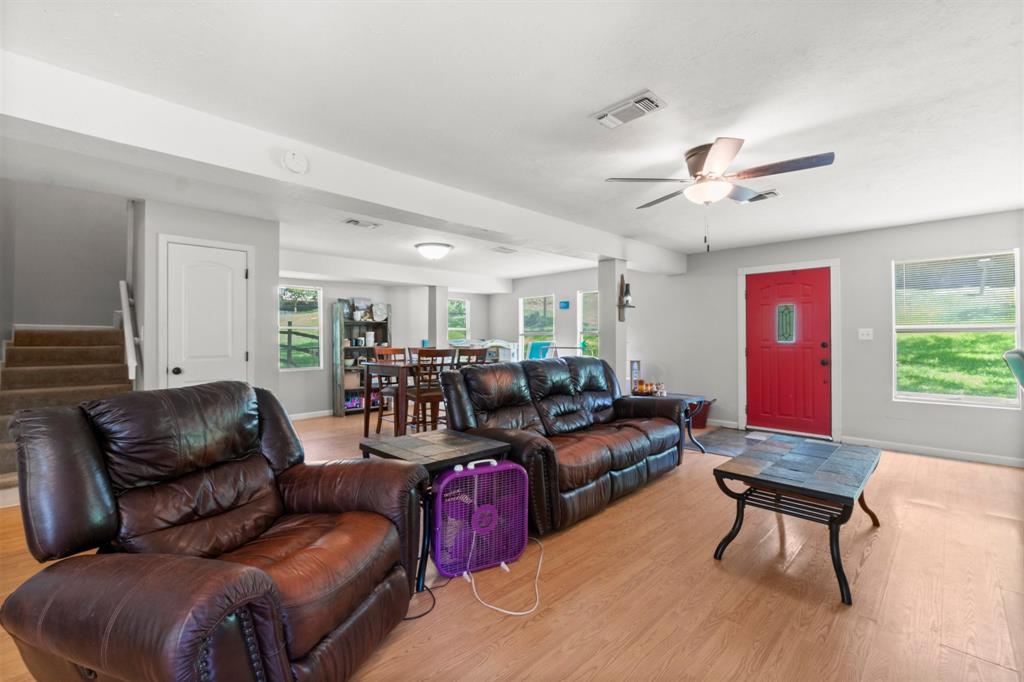 50 White Oak St St, Point Blank, Texas image 27