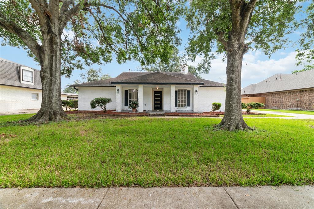 2419 Turtle Creek Drive, Missouri City, Texas image 1