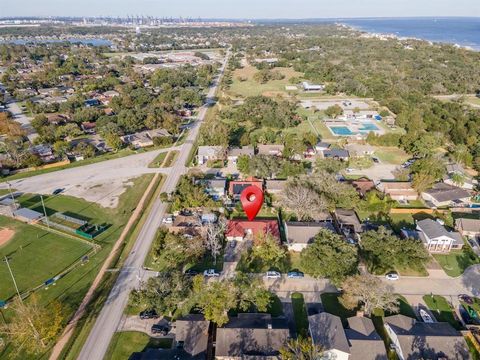 A home in Seabrook