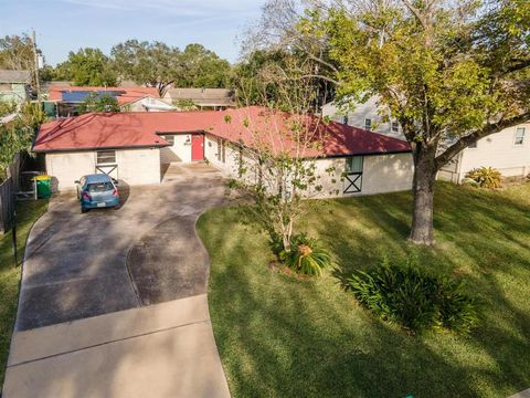 A home in Seabrook