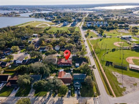 A home in Seabrook