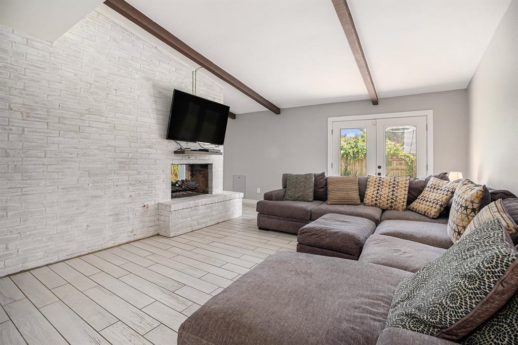 330 Pebblebrook Drive
