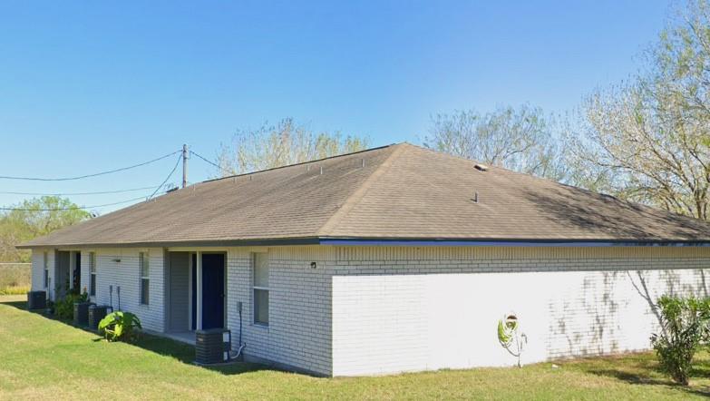 402 Hinojosa Dr