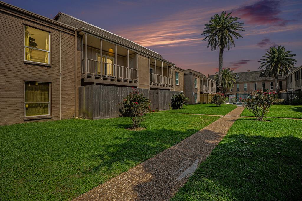 215 Postoffice Street #508, Galveston, Texas image 1