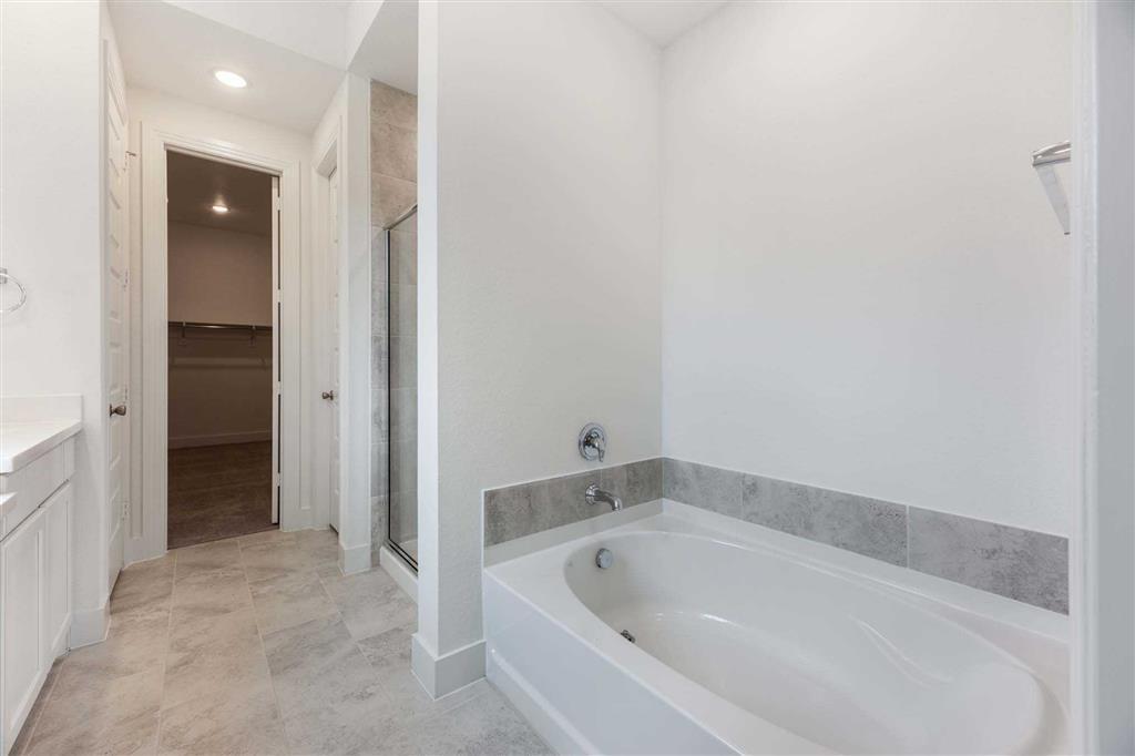 24806 Blooming Sunflower Trail, Katy, Texas image 17