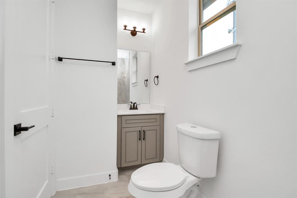 4312 Avron Drive, Stafford, Texas image 33