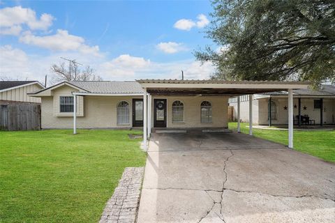 522 Hollyvale Drive Houston TX 77060