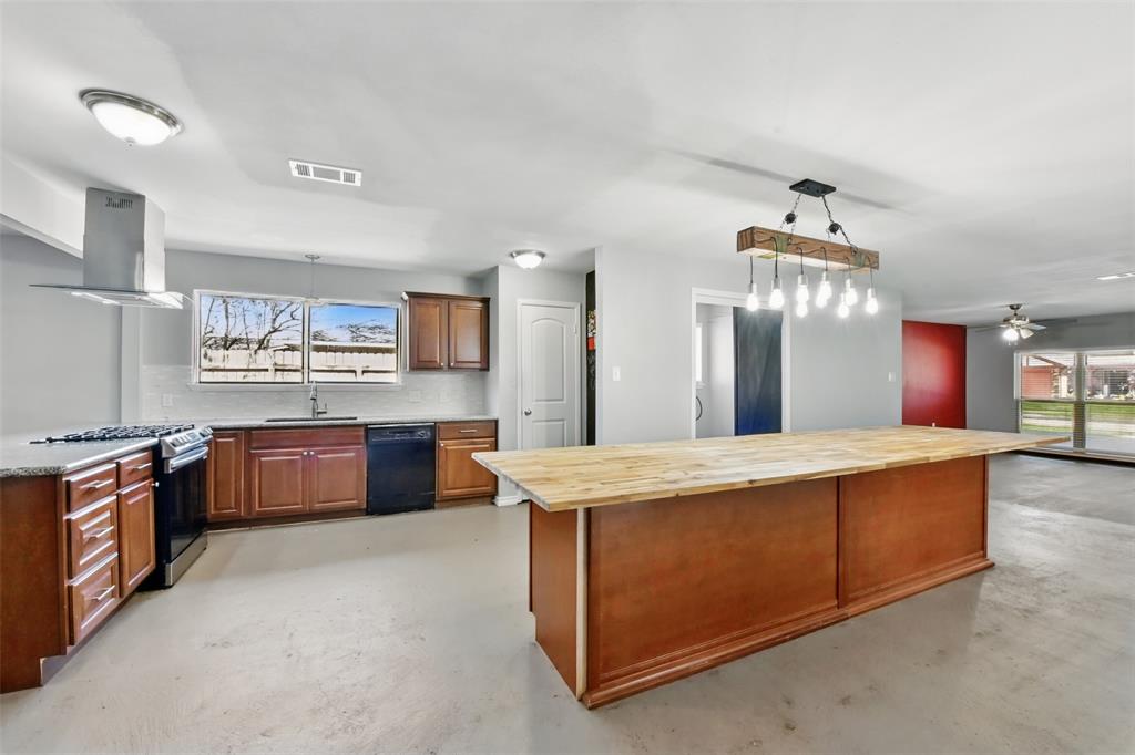 3413 Park Meadows Avenue, Deer Park, Texas image 10