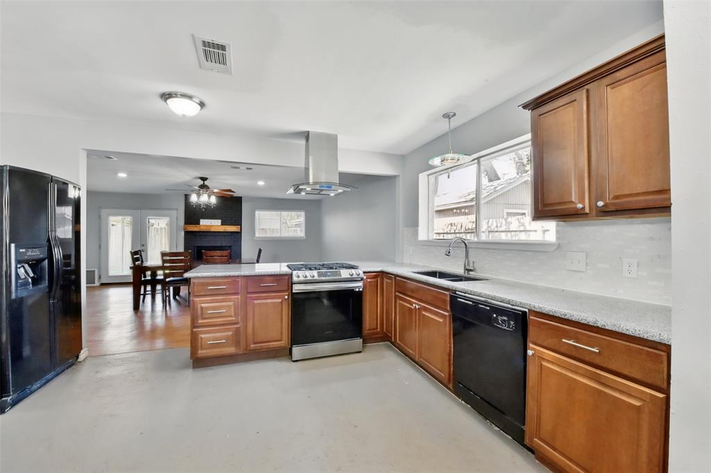 3413 Park Meadows Avenue, Deer Park, Texas image 11