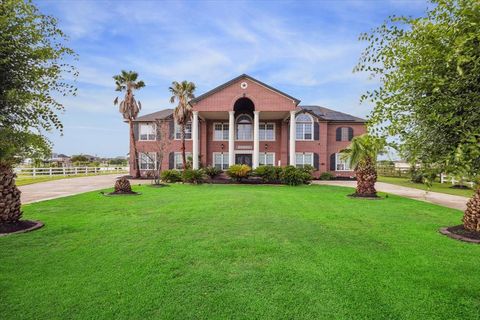 Single Family Residence in Richmond TX 5811 Muskogee Lane.jpg