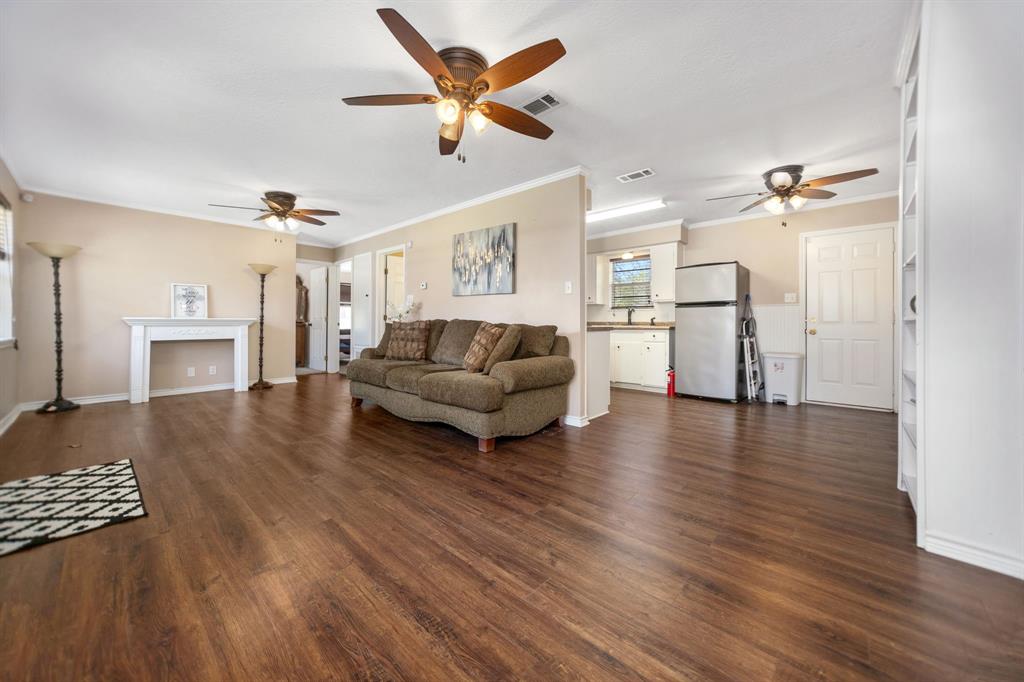 313 Oak Cir Circle, Corrigan, Texas image 4