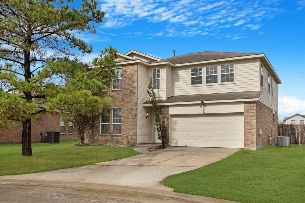 8806 Willow Spur Drive, Tomball, Texas image 1