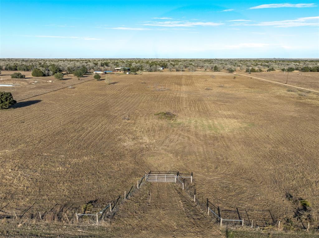 1945 Bell Settlement Road, Ledbetter, Texas image 11