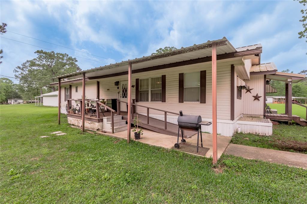 151 Moon Lake Drive, Trinity, Texas image 5