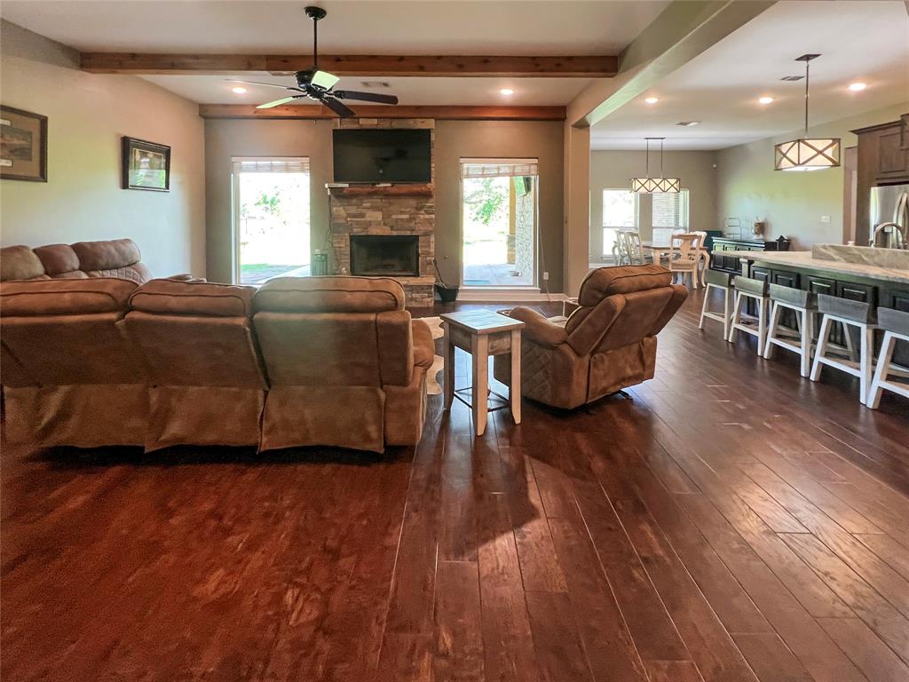 2910 Bayou View Court, Richwood, Texas image 7