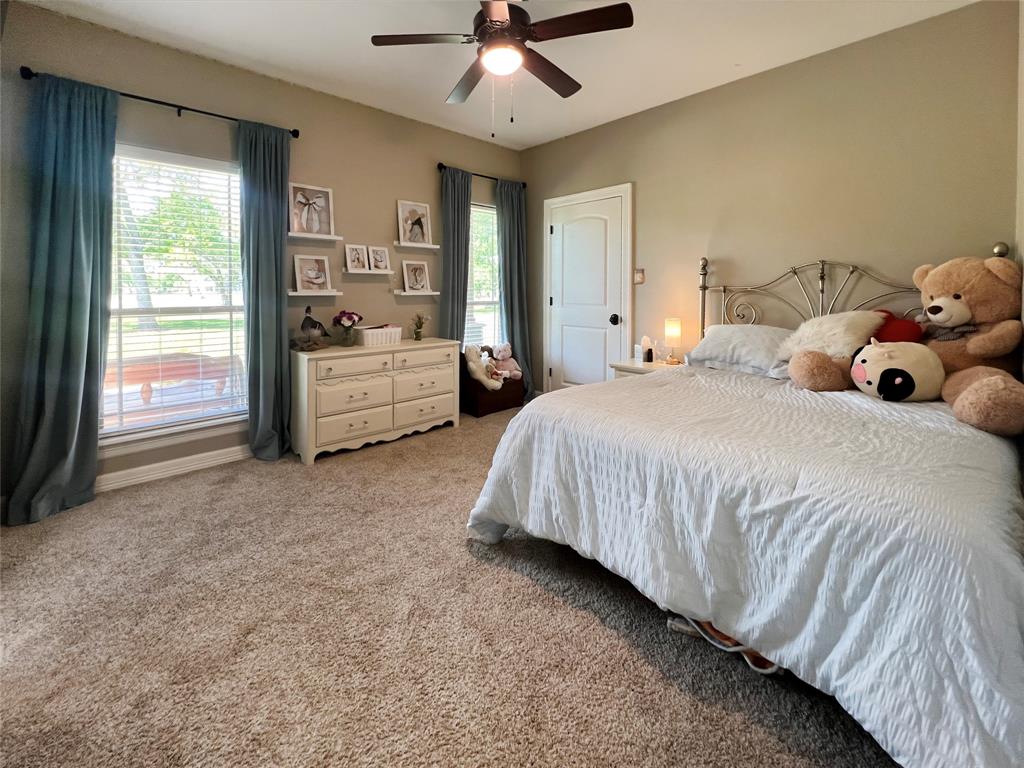 2910 Bayou View Court, Richwood, Texas image 22