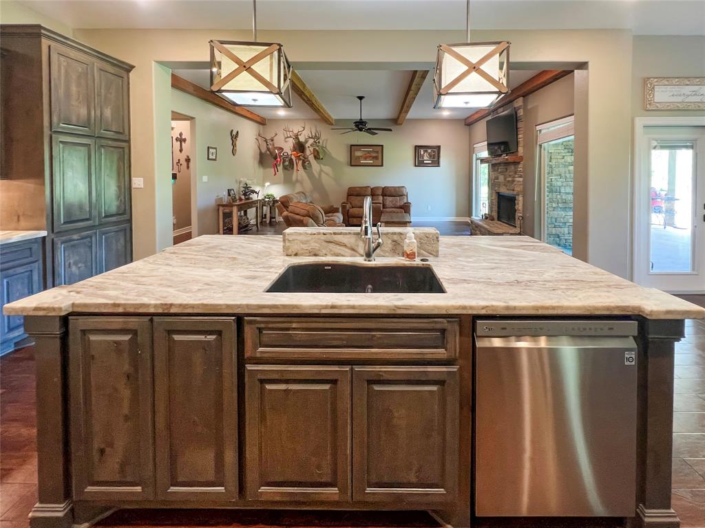 2910 Bayou View Court, Richwood, Texas image 8