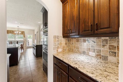 Single Family Residence in Spring TX 6514 Pinewood Heights Drive 8.jpg