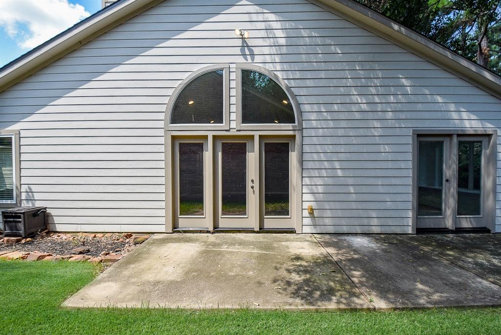 4311 Pinewood Park Drive, Kingwood, Texas image 35
