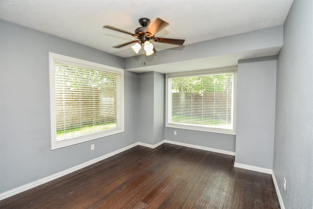 4311 Pinewood Park Drive, Kingwood, Texas image 4