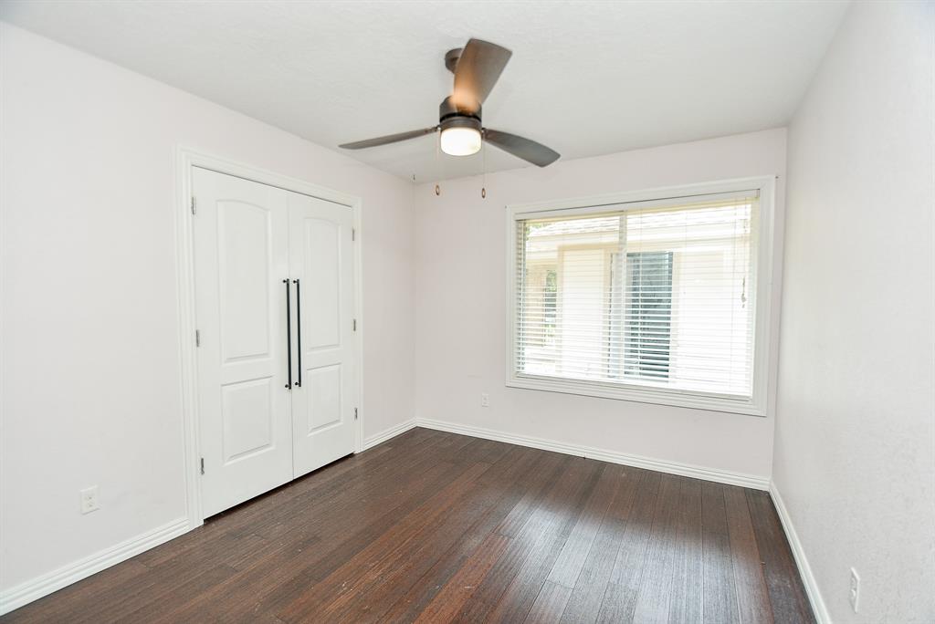 4311 Pinewood Park Drive, Kingwood, Texas image 27