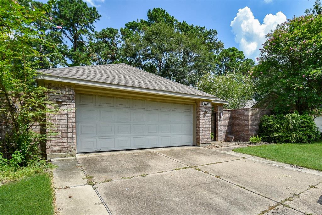 4311 Pinewood Park Drive, Kingwood, Texas image 46