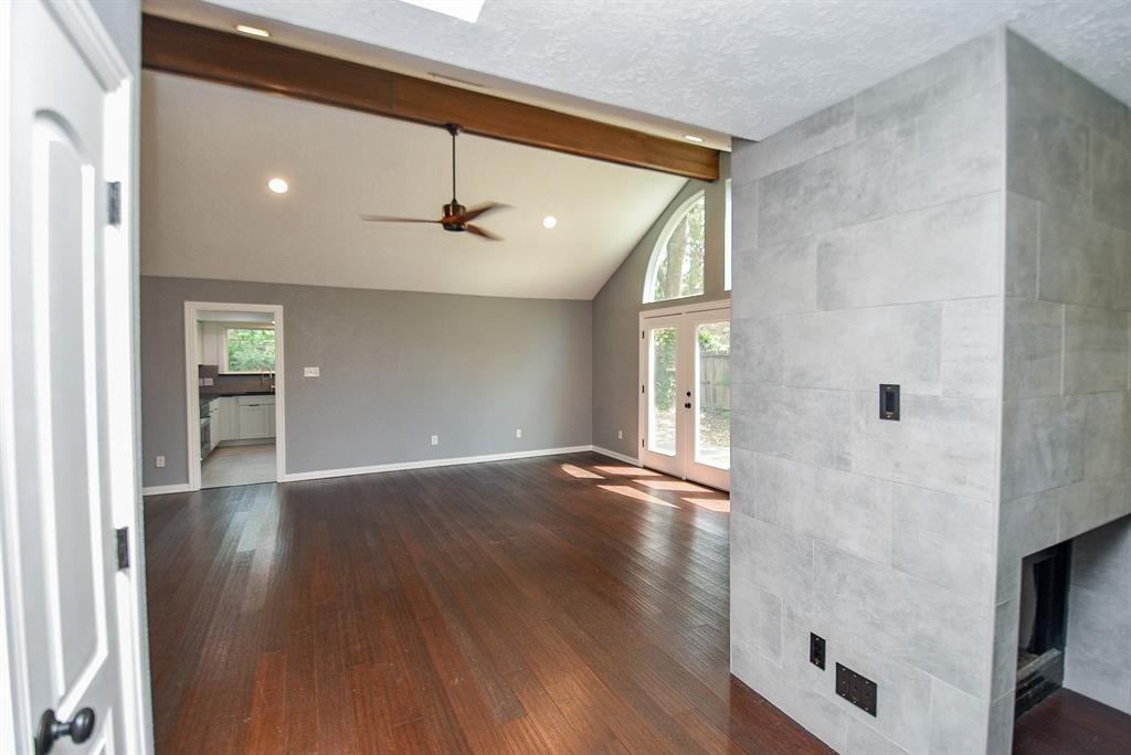 4311 Pinewood Park Drive, Kingwood, Texas image 7