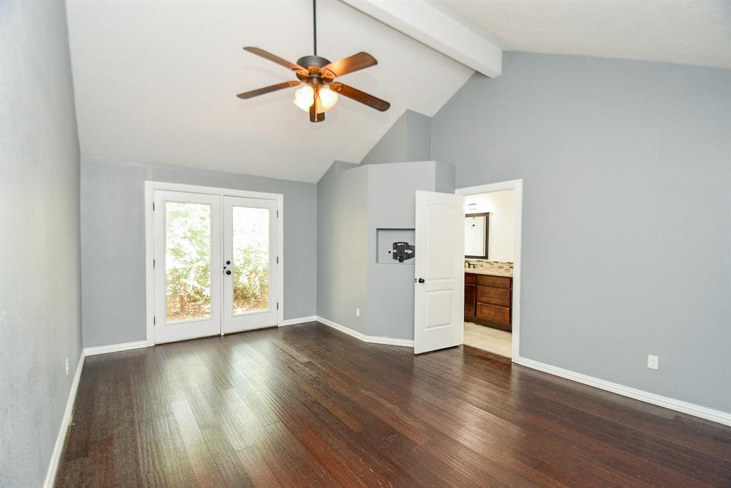 4311 Pinewood Park Drive, Kingwood, Texas image 20