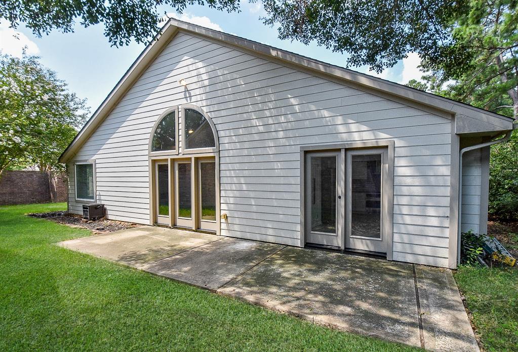 4311 Pinewood Park Drive, Kingwood, Texas image 36