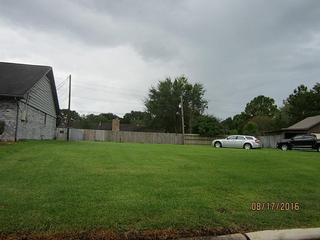 Blue Water Lane, Dickinson, Texas image 6