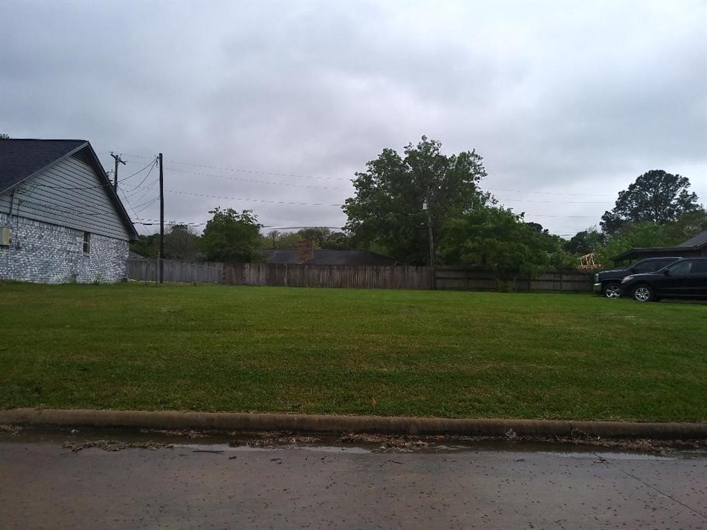 Blue Water Lane, Dickinson, Texas image 5
